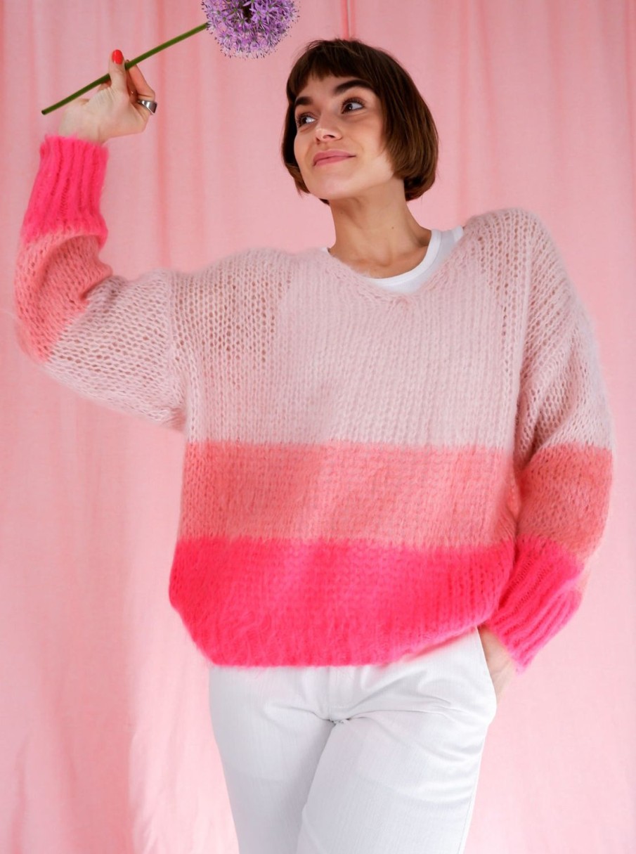 Women Black Colour Knitwear | Simona Jumper-Coral Rose