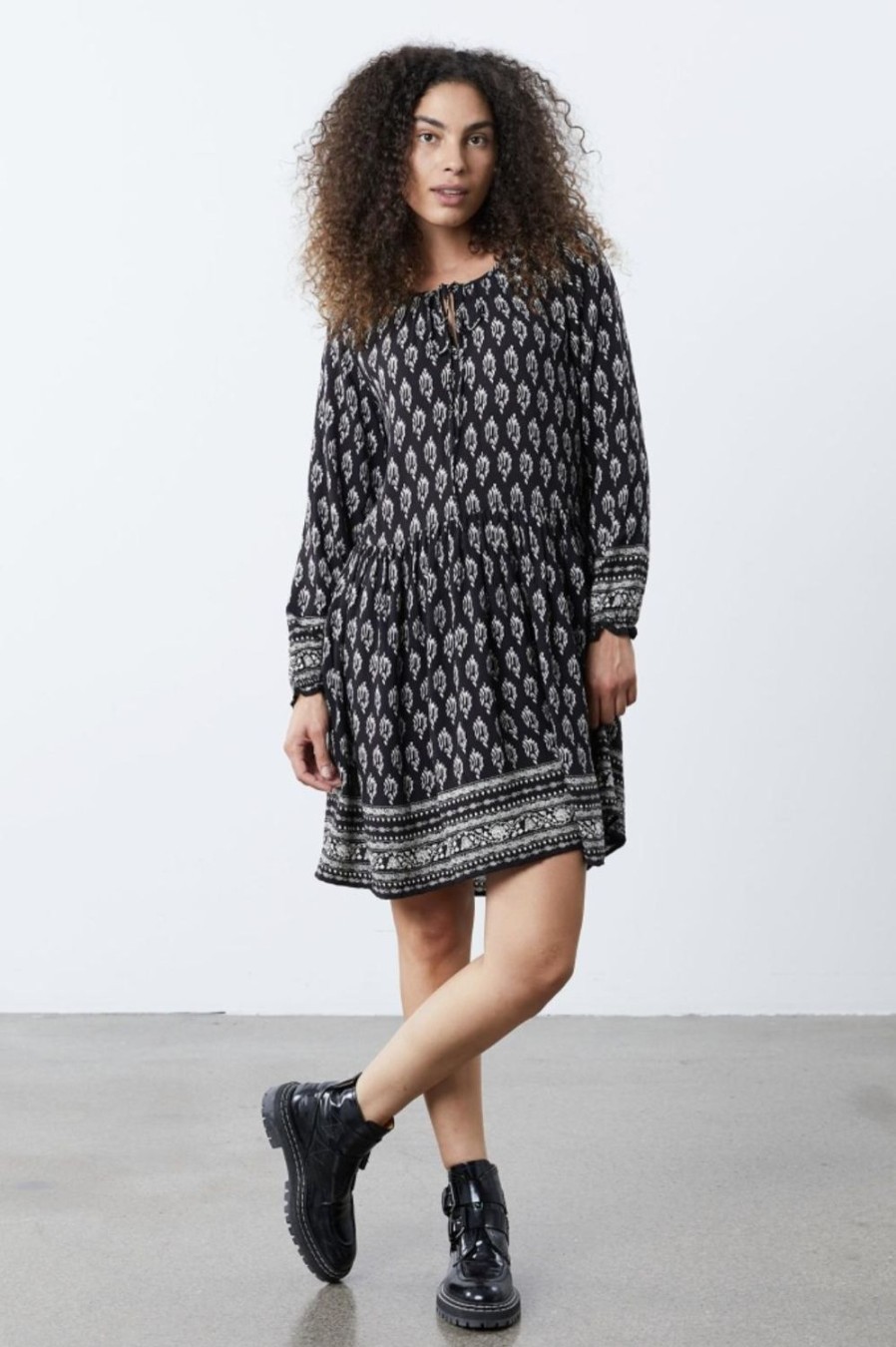 Women Lollys Laundry Dresses | Lucca Tunic-Washed Black